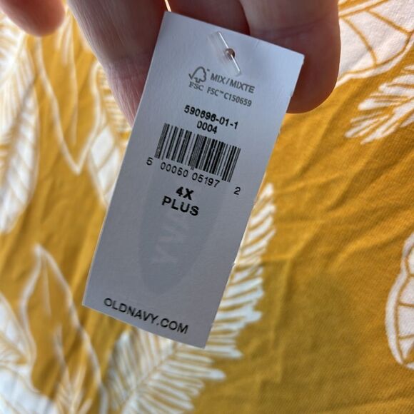 Old navy 4x plus warm leafy print yellow/white top - Picture 5 of 5